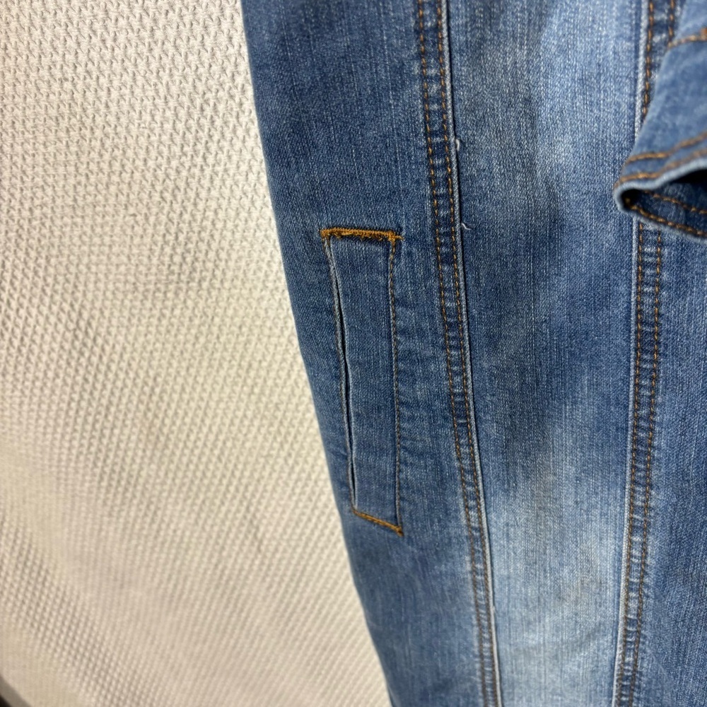 Revamped Sz L Light Wash Denim Buttoned Belted Dress Jacket Pocket & Raw Hem - Picture 7 of 11
